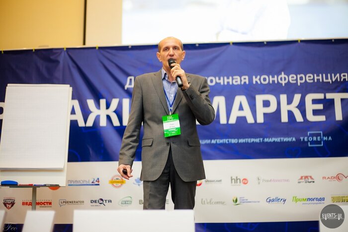Пожалейте оптимистов, они и так несчастливы!